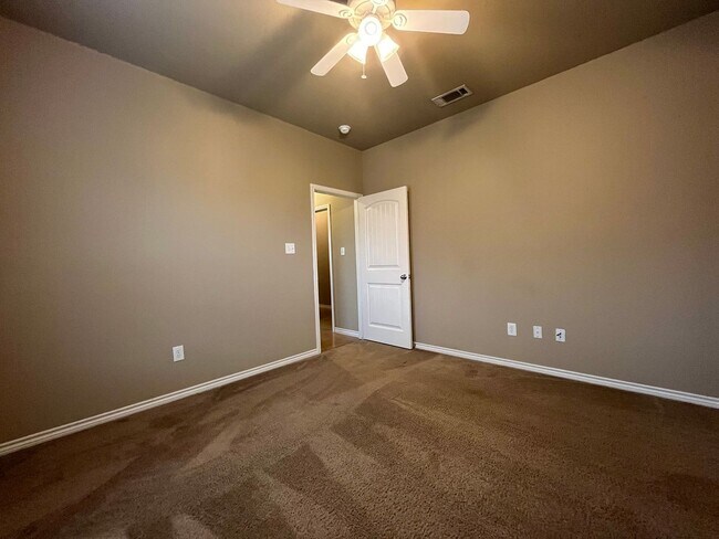 Building Photo - 3045 Breton St