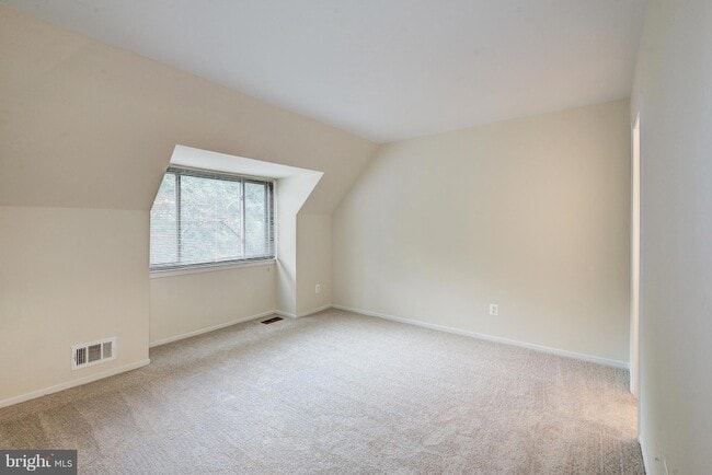 Building Photo - 1502 Farsta Ct
