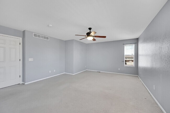 Building Photo - $2,540.95, 4 bed, 3.5 bath Home in Co Springs with Fenced in Yard and Finished Basement!