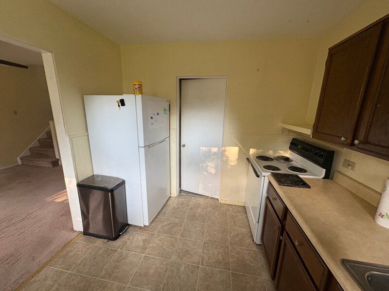 Building Photo - 13 Dewitt St