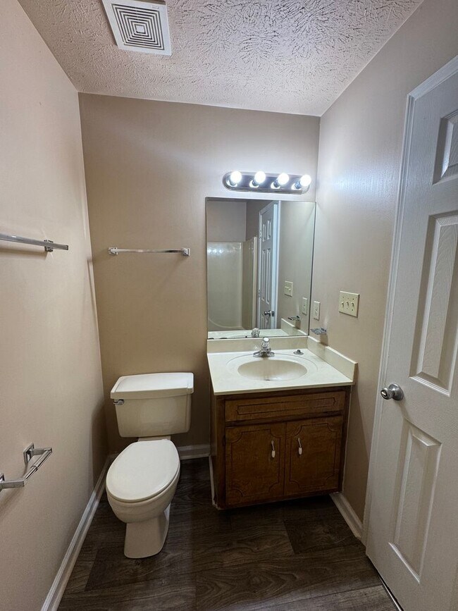 Building Photo - 292 Audrea Ln