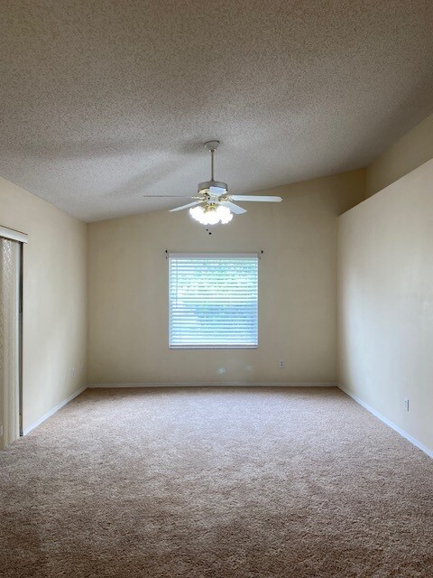 Building Photo - 2292 Harding Cir