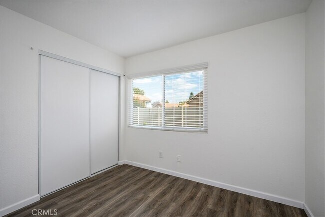 Building Photo - 8608 Oakthorn Cir