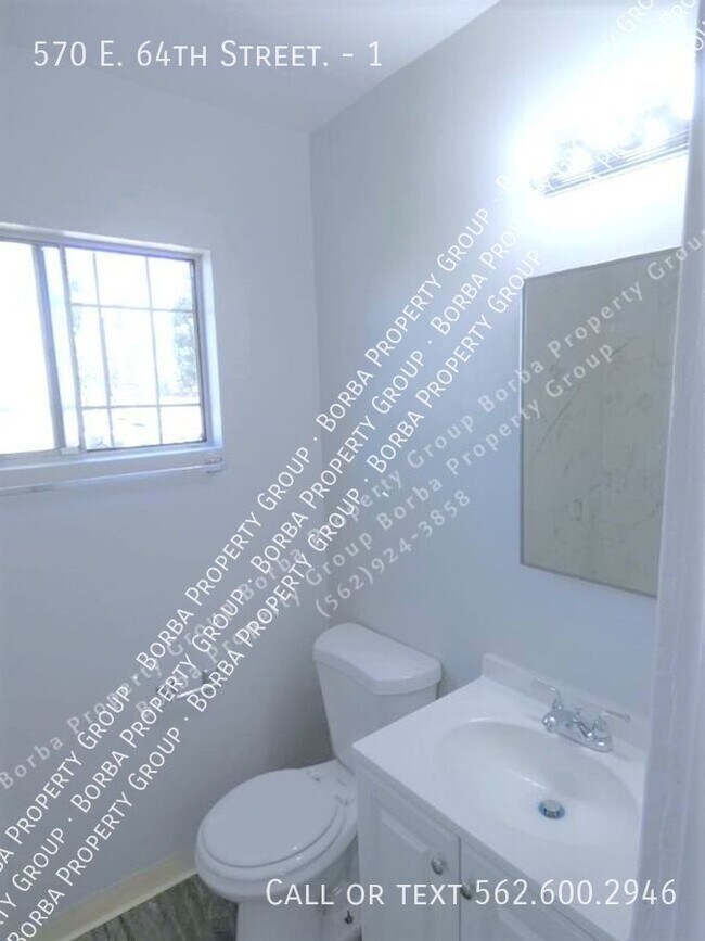 Building Photo - 570 E 64th St