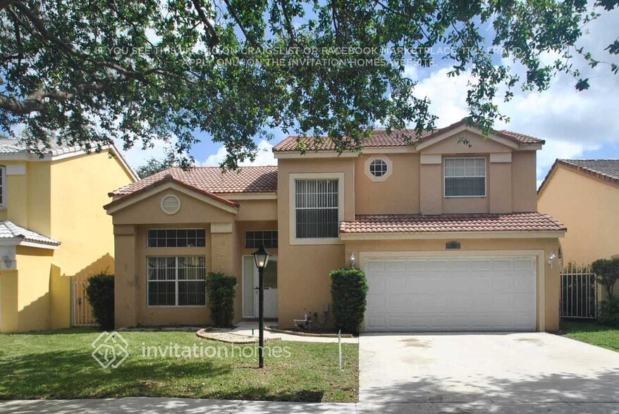 Primary Photo - 930 SW 88th Terrace