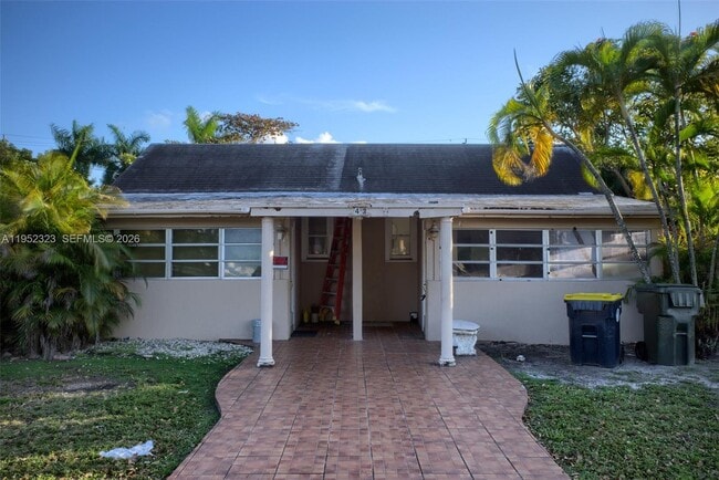 Building Photo - 43 SW 11th St