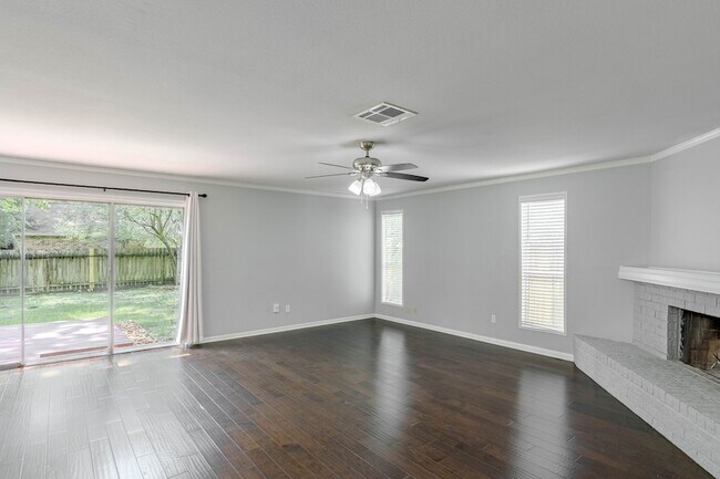 Building Photo - 6 Basal Briar Ct