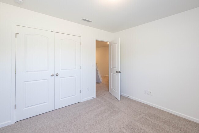 Building Photo - 4 Bedroom Home - Stonebridge Fairways - AV...