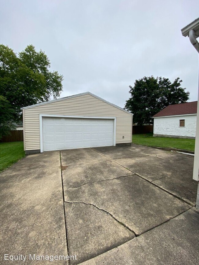 Building Photo - 3 br, 2 bath House - 43 S. Edgehill