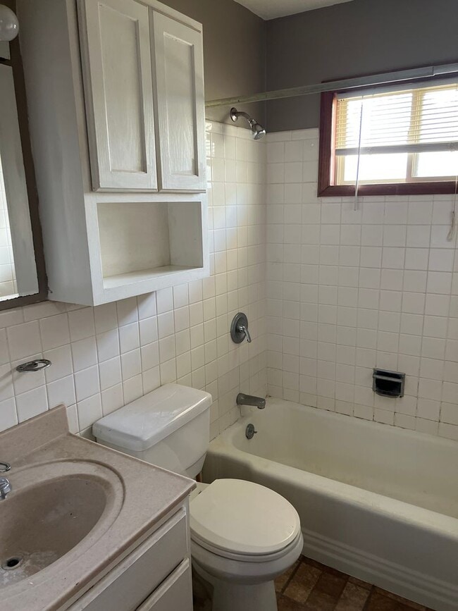 Building Photo - 3241 SW 31st Terrace