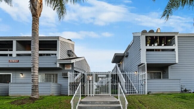 Building Photo - 20930 Parthenia St