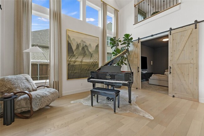 Building Photo - 2550 Whitewood Dr