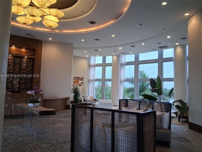 Building Photo - 2641 N Flamingo Rd