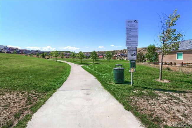 Building Photo - Gorgeous 4 bedroom in the highly sought af...