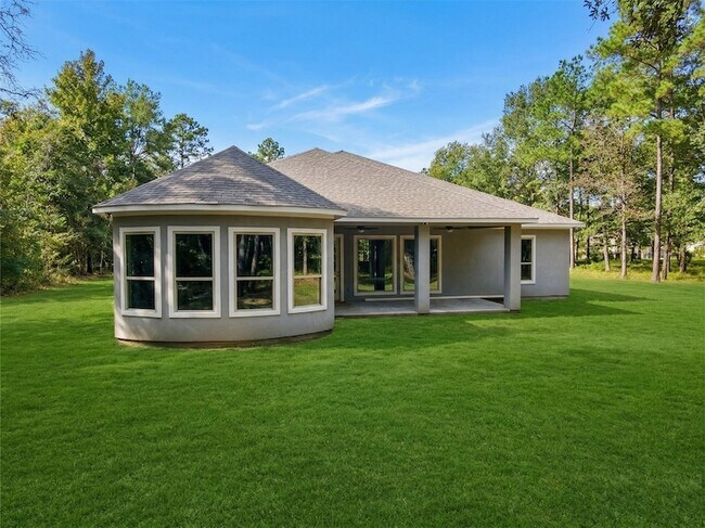 Building Photo - 23057 Kama Dr