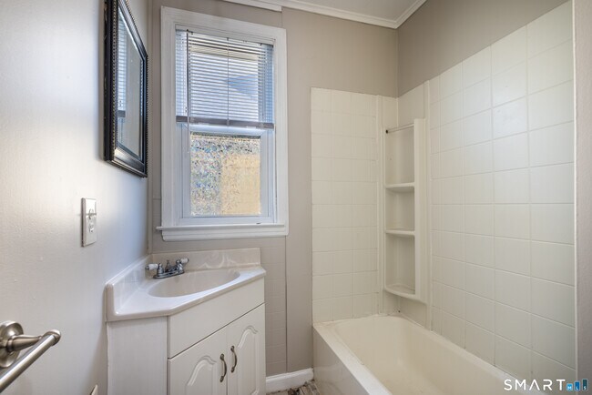 Building Photo - 793 Brewster St