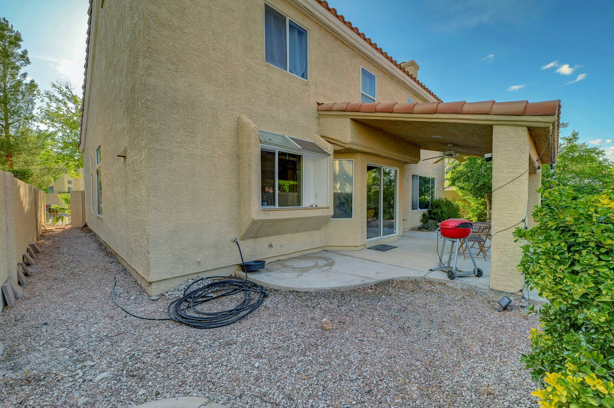 Building Photo - 2136 Birch Gray Dr