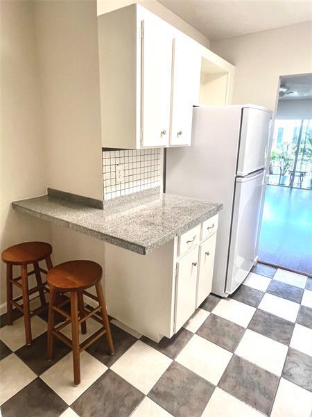 Building Photo - 2270 NE 68th St