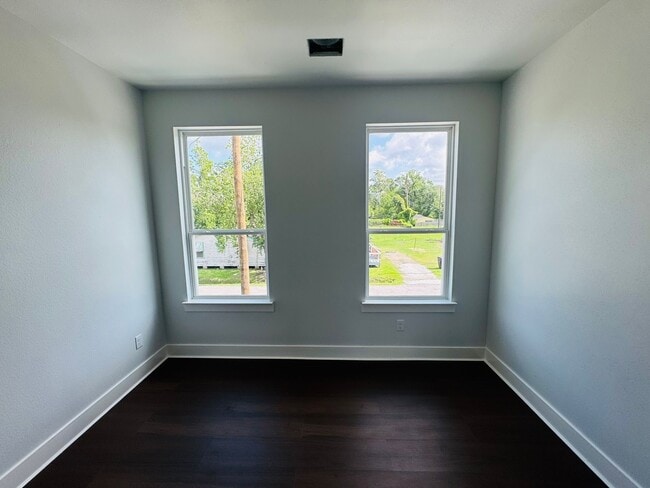 Building Photo - 8132 Penrod St