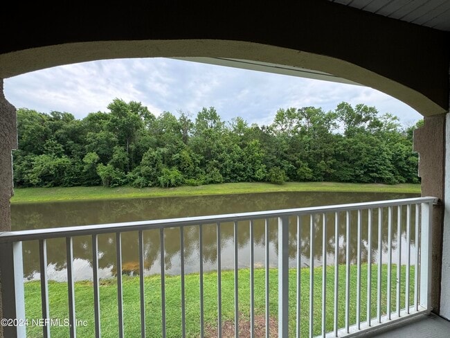 Building Photo - 6985 Ortega Woods Dr