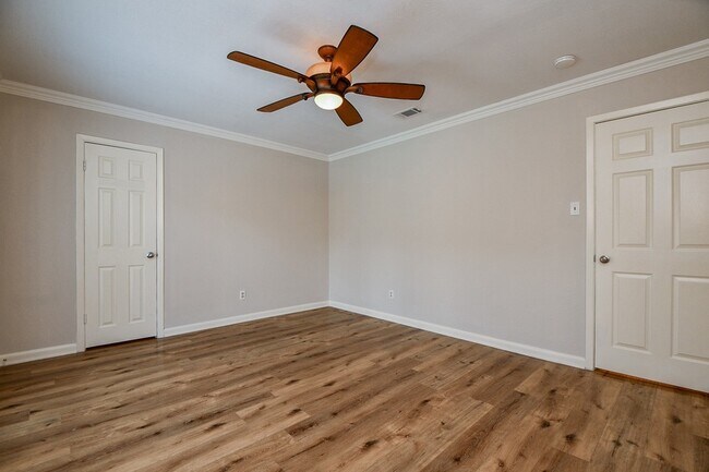 Building Photo - 10706 Inwood Dr