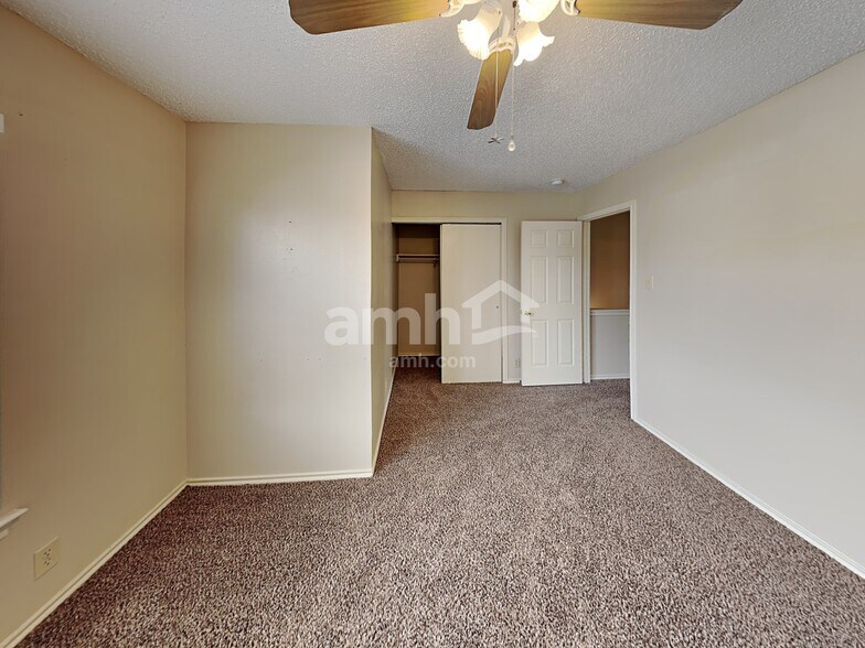 Building Photo - 11234 Berkley Sq