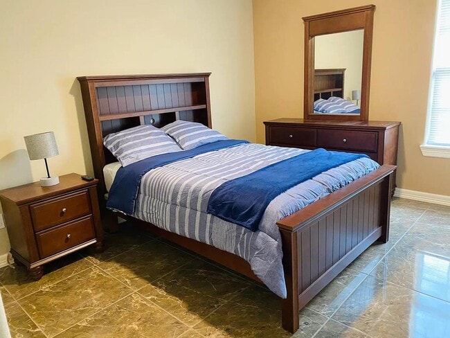 Building Photo - 183 Kleberg Ave