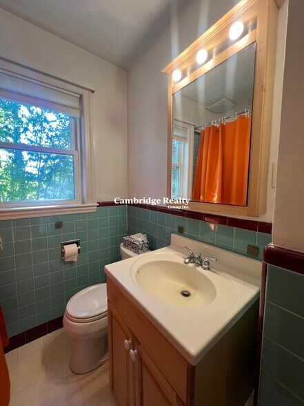 Building Photo - 50 Marion Rd