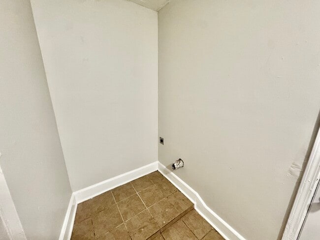Building Photo - 4036 Navaho Ave