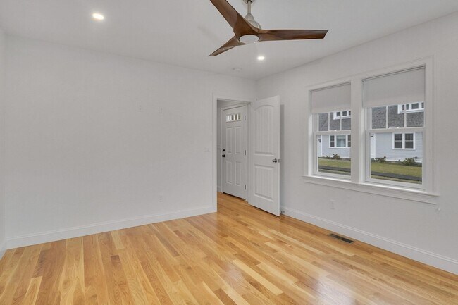 Building Photo - 1 Beach Plum Path