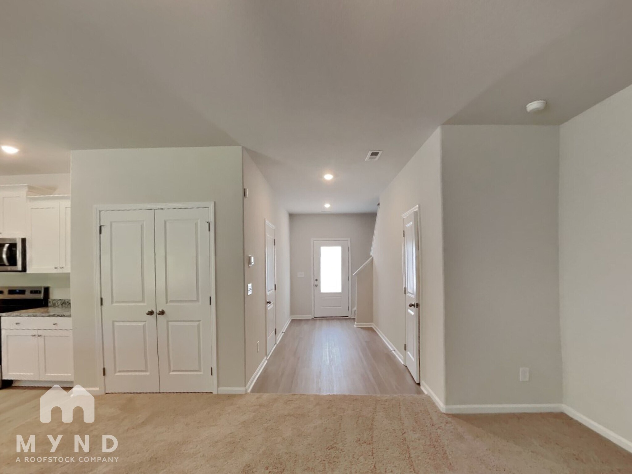 Building Photo - 326 Royal Mdw Dr