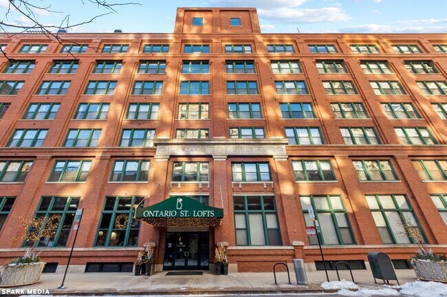 Primary Photo - 411 W Ontario St