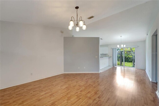 Building Photo - 2579 Oracle Ln
