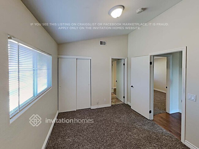 Building Photo - 3045 Sherry Dr