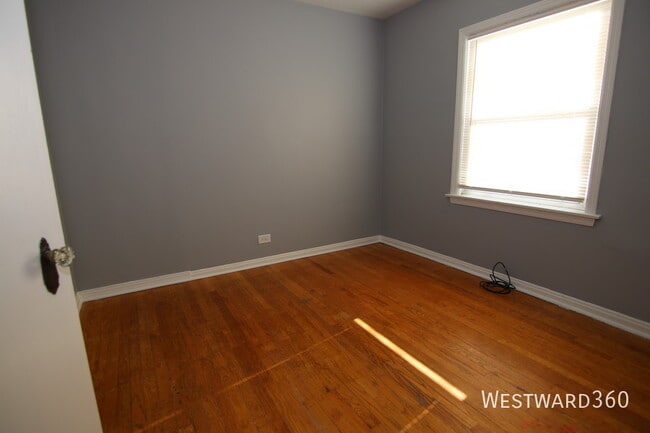 Building Photo - 14301 S Edbrooke Ave