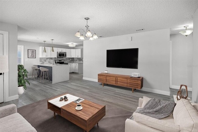 Building Photo - 2105 9th St NE