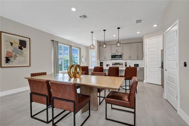 Building Photo - 7833 Spectrum Dr