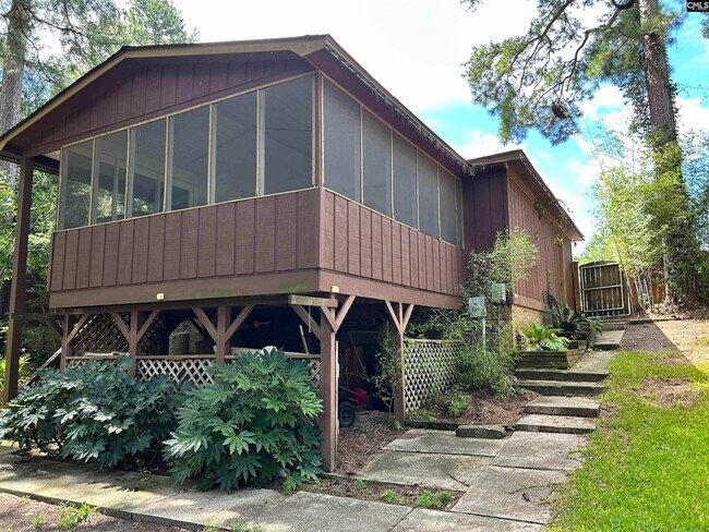 Building Photo - 1405 Parkdale Dr