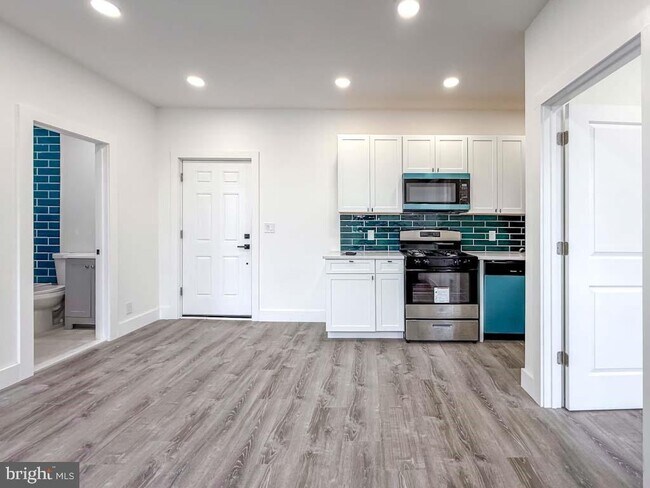 Primary Photo - 30 Haddon Ave