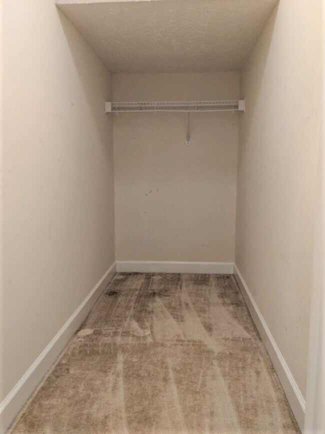Building Photo - CANE RIDGE MOVE IN SPECIAL - FIRST MONTH F...