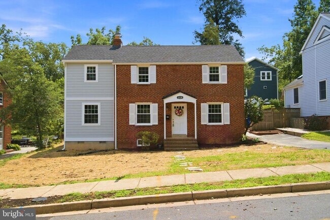 Building Photo - 6134 11th Rd N