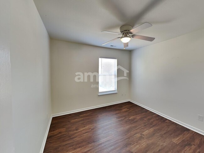 Building Photo - 130 Nevis Ln