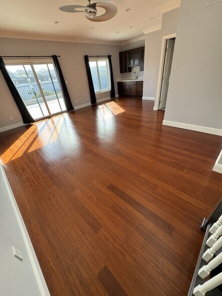 Building Photo - 1334 Anza St