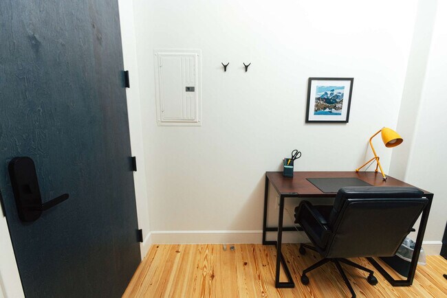 Building Photo - 1911 3rd Ave N