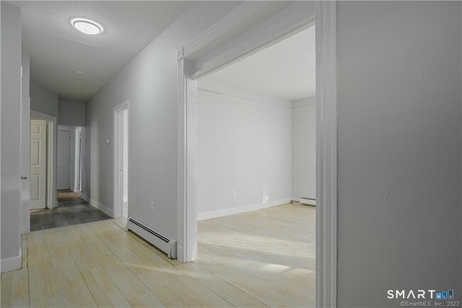 Building Photo - 49 Johnson St