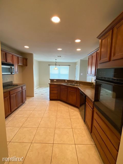 Building Photo - 5 br, 2 bath House - 7918 Garner Road