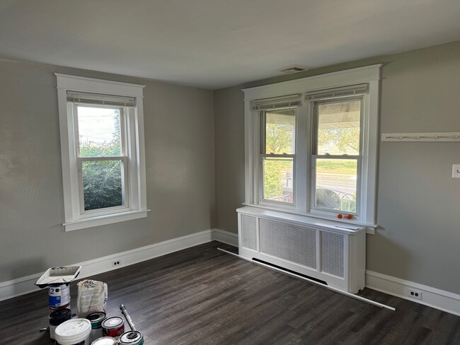 Building Photo - Lansdale Renovated 4 Bedroom Cape with off...