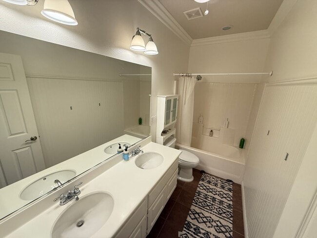 Building Photo - COMING SOON! 3-Bedroom Single-Story Home w...