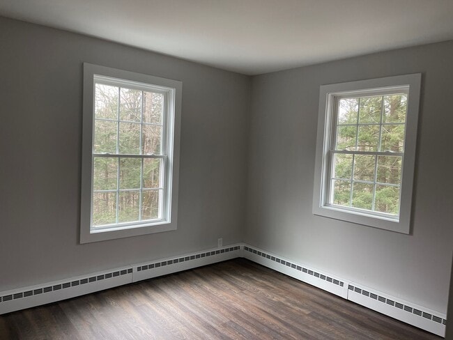 Building Photo - 87 Grovner St