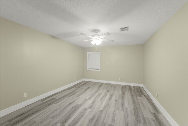 Building Photo - 4138 Club Valley Dr